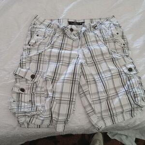 Men's Cargo Shorts; Black & white